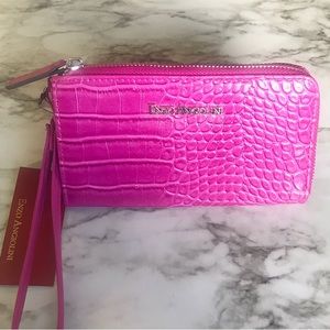 SOLD 🆕 Enzo Angiolini Fuchsia PINK Wallet/Wristlet